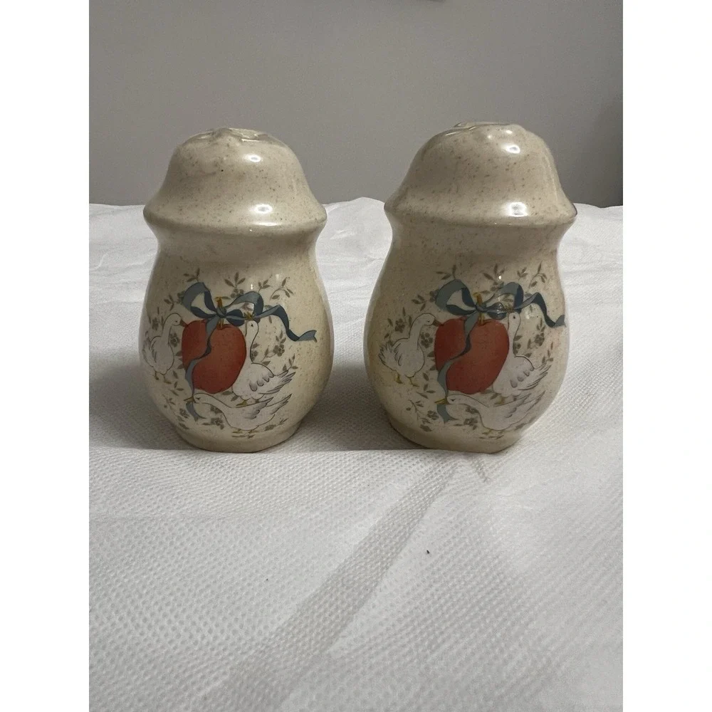 Vtg International Marmalade Goose Geese Salt & Pepper Shakers Cottagecore Farm
